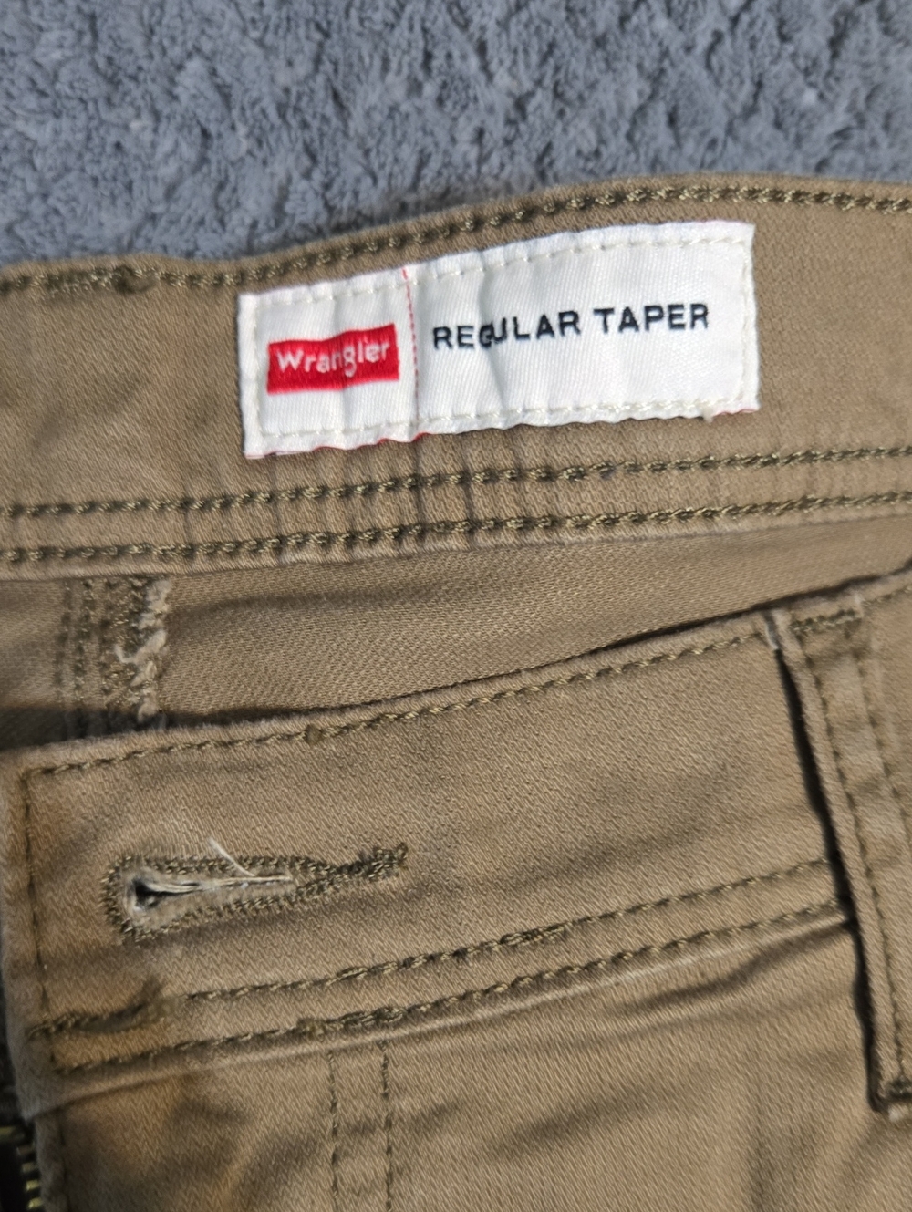 Wrangler Regular Taper Men’s Khaki Jeans